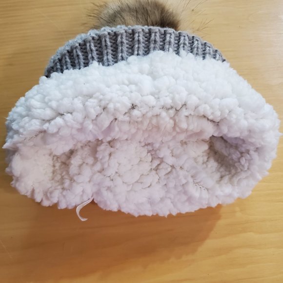 Women's Toque - Picture 2 of 2